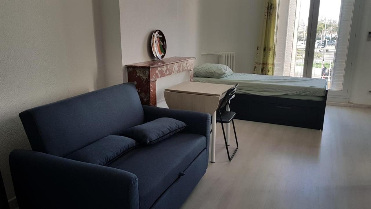 Studio With Sea View For 2 People Tulon Zewnętrze zdjęcie