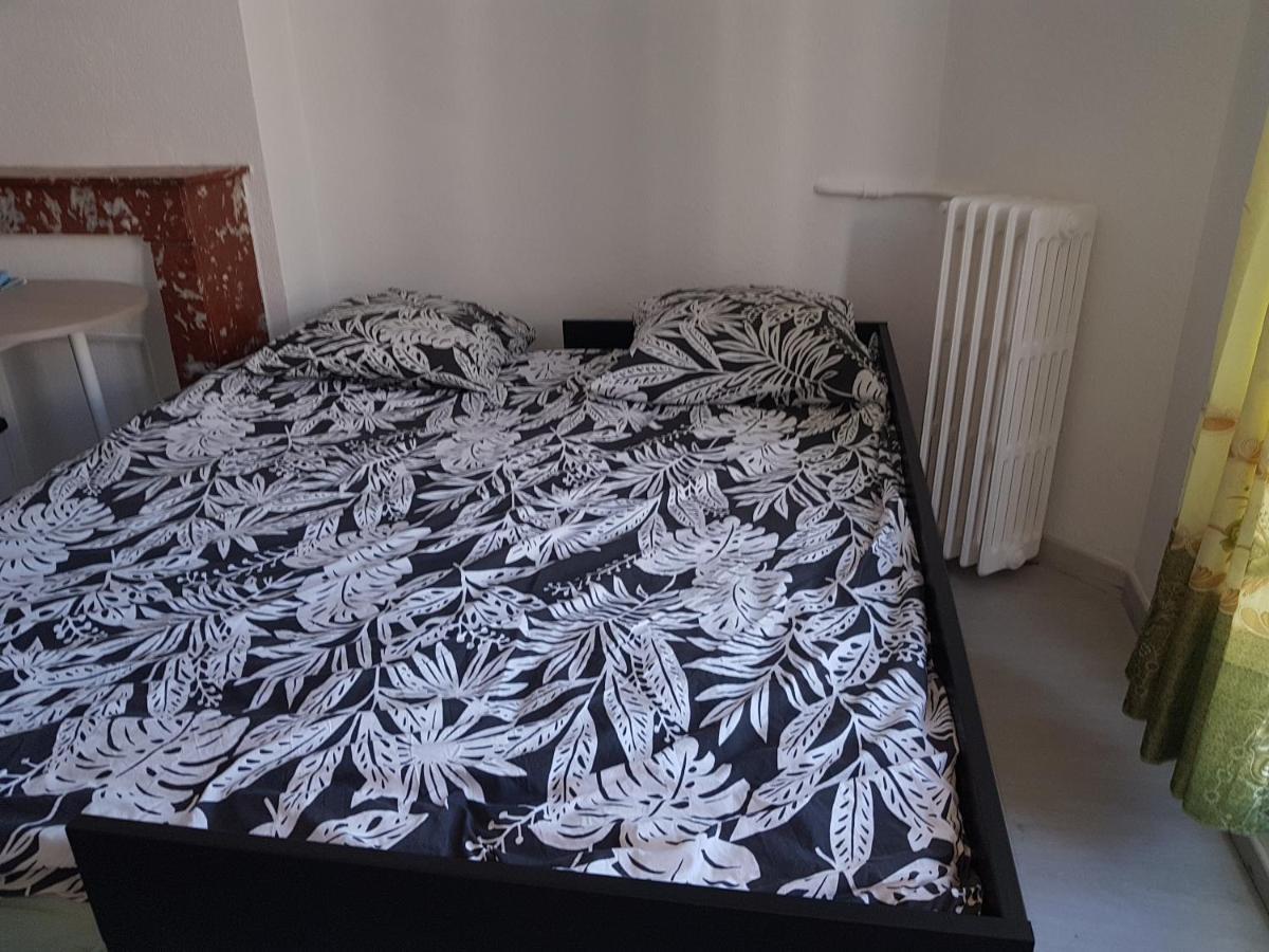 Studio With Sea View For 2 People Tulon Zewnętrze zdjęcie