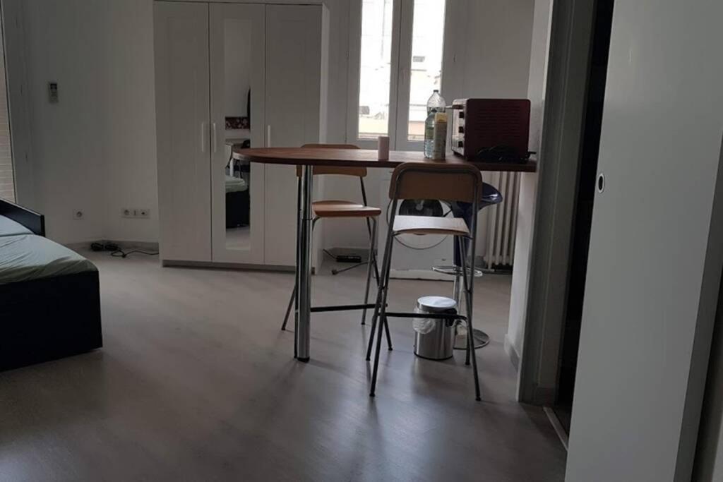Studio With Sea View For 2 People Tulon Zewnętrze zdjęcie
