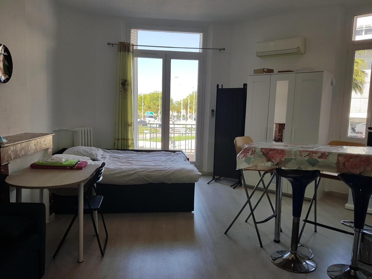 Studio With Sea View For 2 People Tulon Zewnętrze zdjęcie